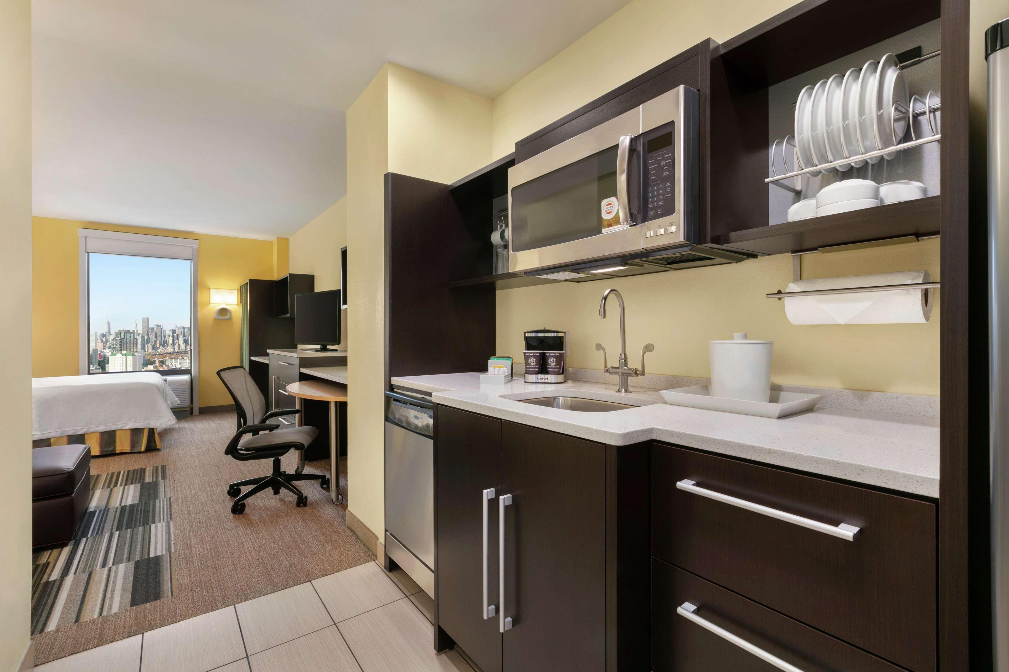 Home2 Suites Long Island City/Manhattan View Ню Йорк Екстериор снимка